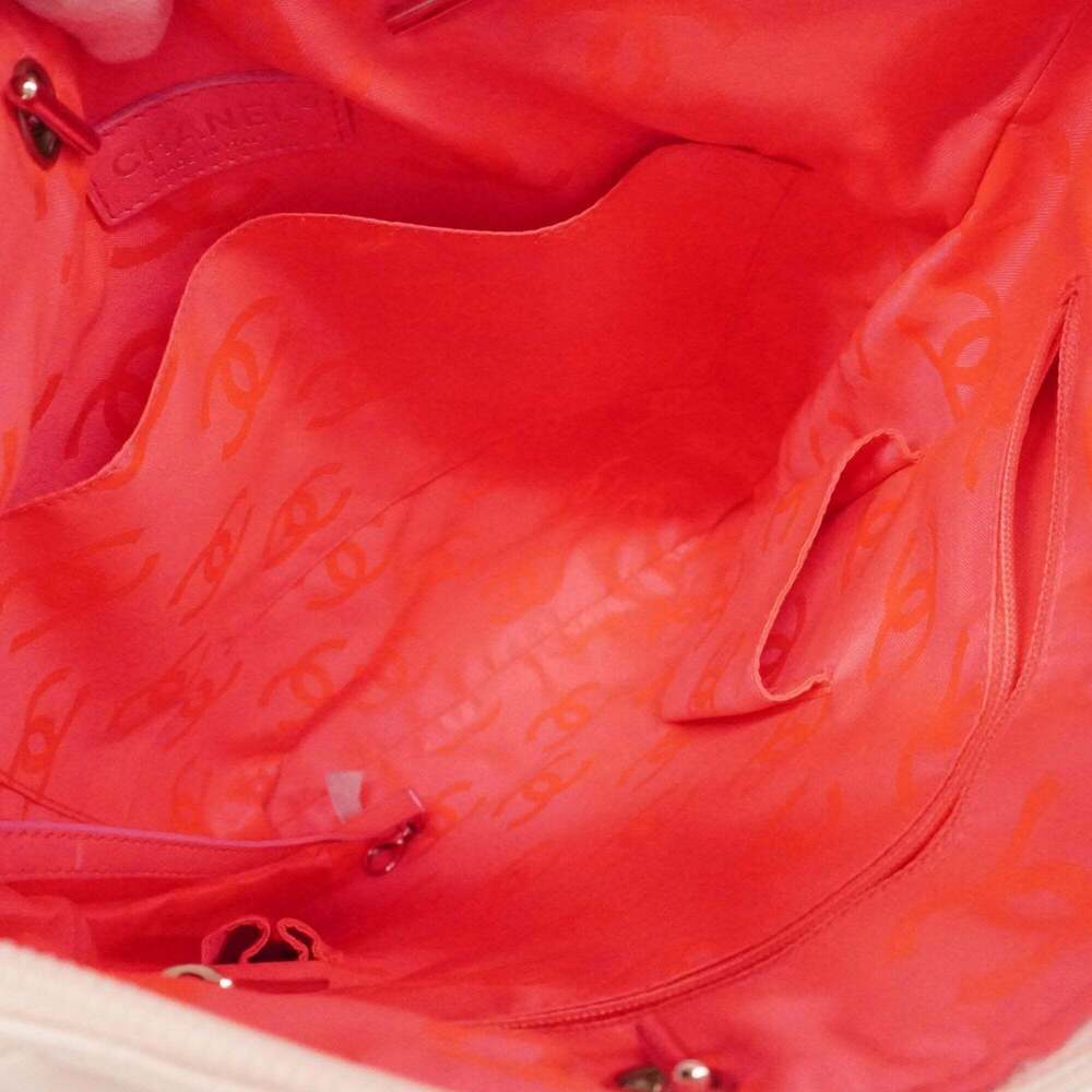 CHANEL Black Lambskin Leather Tote Bag - Picture 4 of 13